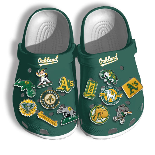 OAK Green Clogs 2026 - Charms Gift Set-DTD