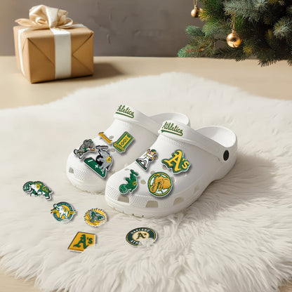 OAK White Clogs 2026 - Charms Gift Set-DTD